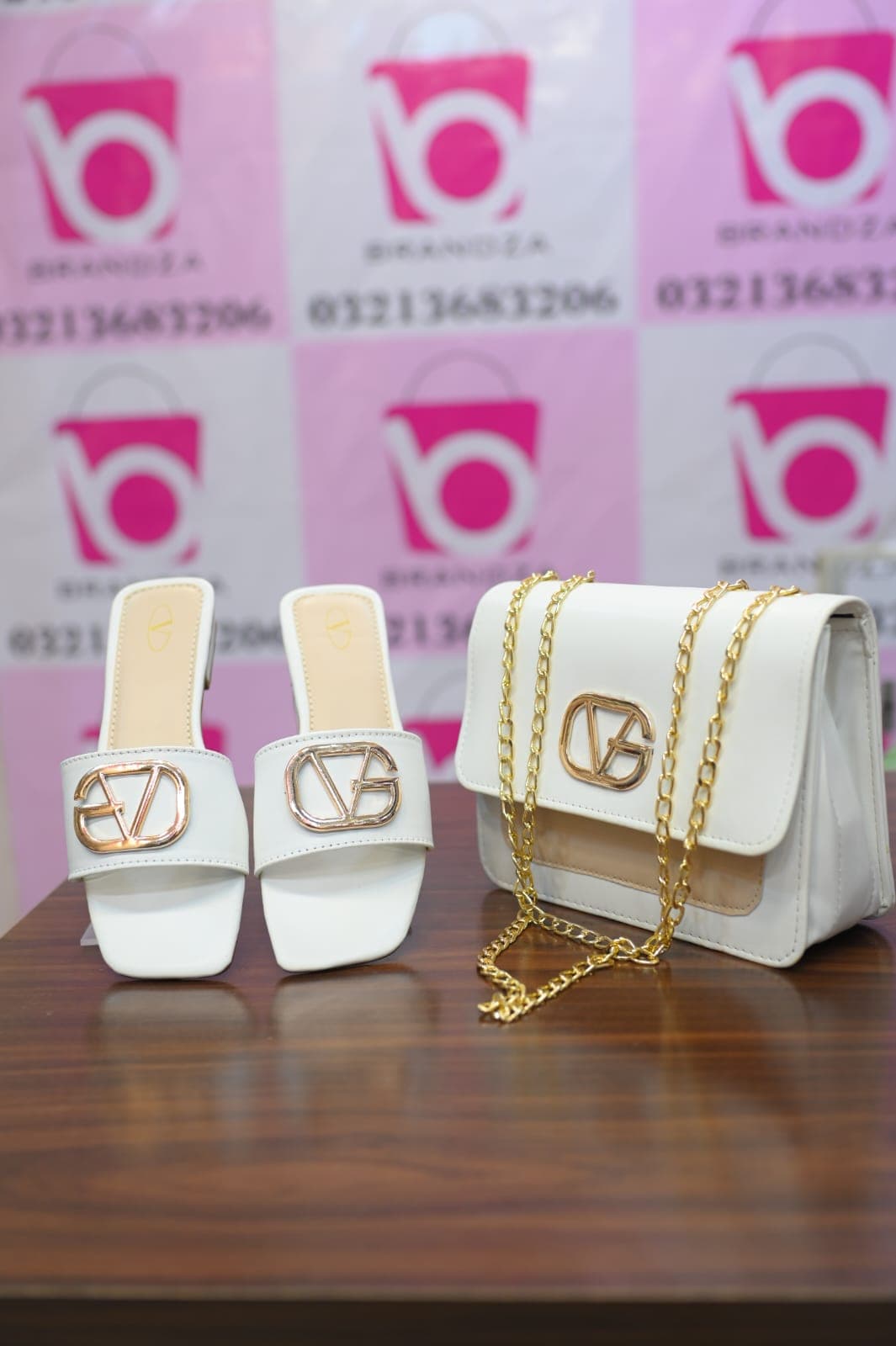 Serivo Combo Cream & Tan Bag with Matching Slides Combo for women Pakistan